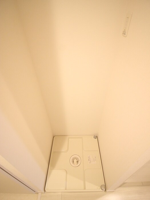 物件内観写真13　(洗濯機置場)