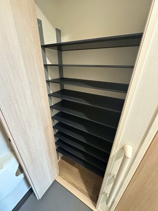物件内観写真16　(靴箱)