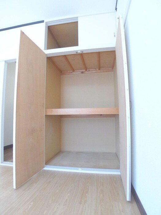 物件内観写真10　(収納)