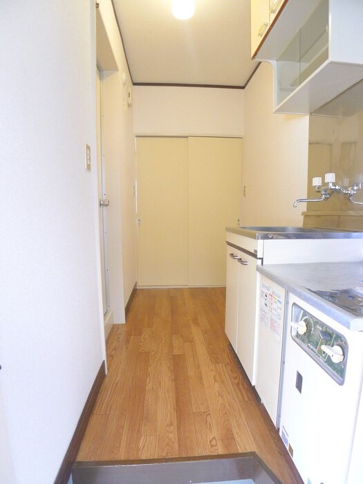 物件内観写真16　(廊下)