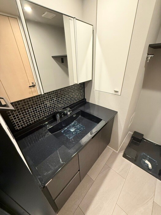 物件内観写真11　(洗面)