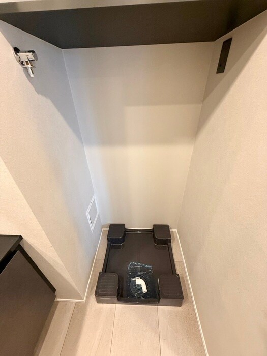 物件内観写真12　(洗濯機置場)