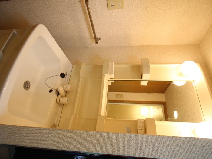 物件内観写真9　(洗面)