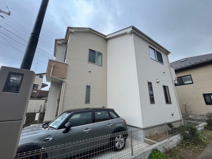 物件外観写真5　(駐車場)