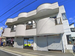 ウボーヌンク白旗外観写真