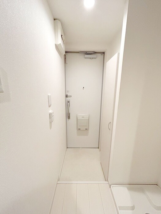 物件内観写真19　(玄関)