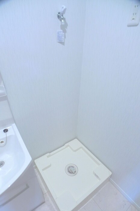 物件内観写真17　(洗濯機置場)