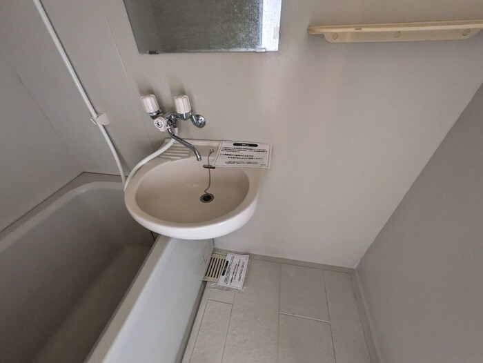 物件内観写真13　(洗面)