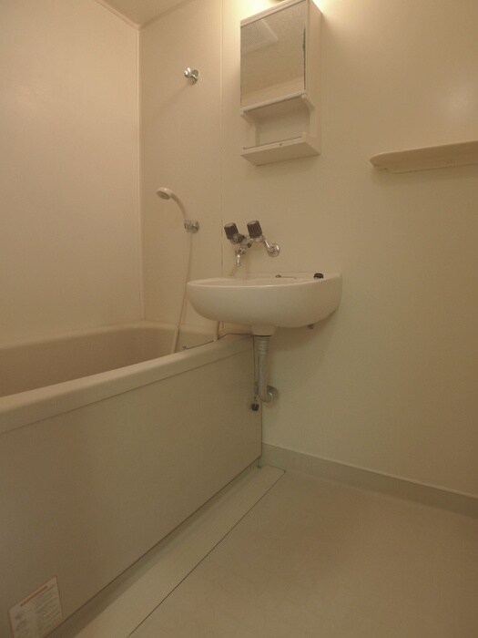 物件内観写真8　(バス／シャワールーム等)