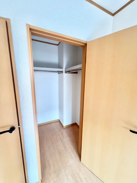 物件内観写真15　(収納)