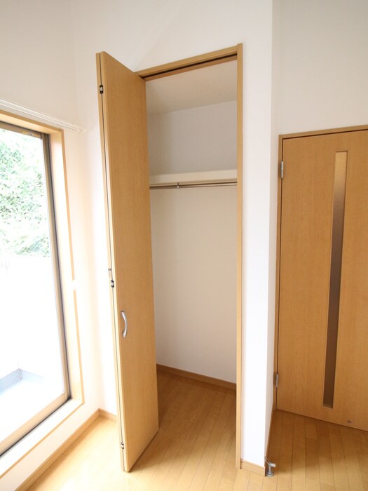 物件内観写真10　(収納)