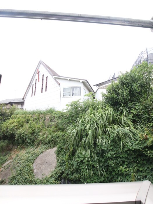 物件内観写真17　(室内からの展望)