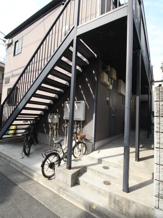 物件外観写真6　(駐輪場)