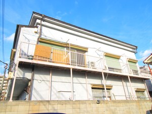 第3根岸ｺ-ﾎﾟ外観写真