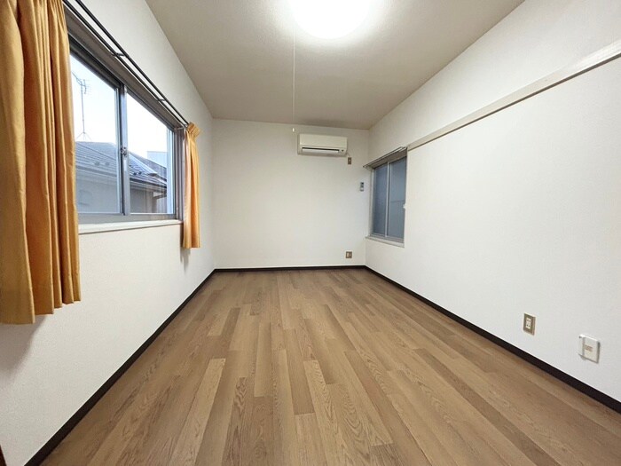 物件内観写真6　(居室)