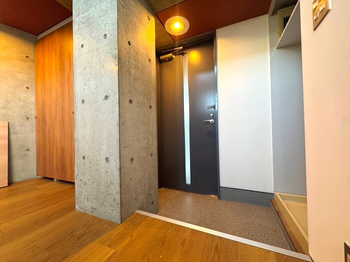 物件内観写真20　(玄関)