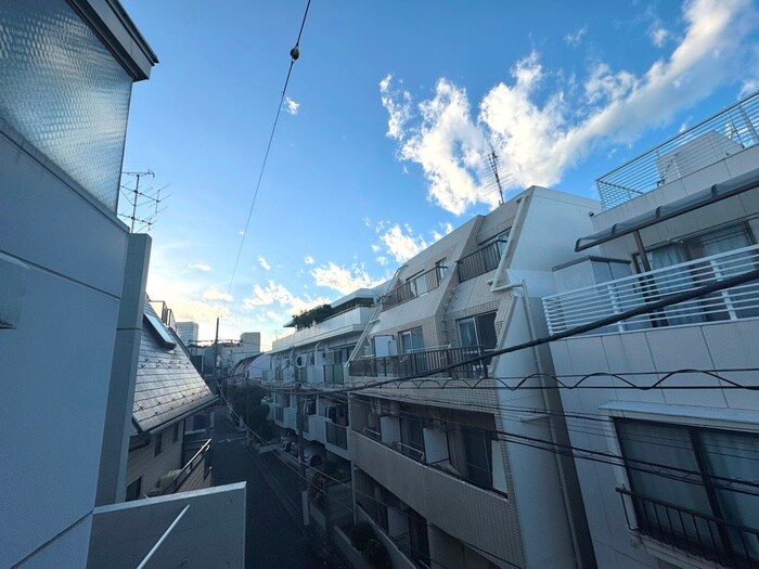 物件内観写真22　(室内からの展望)