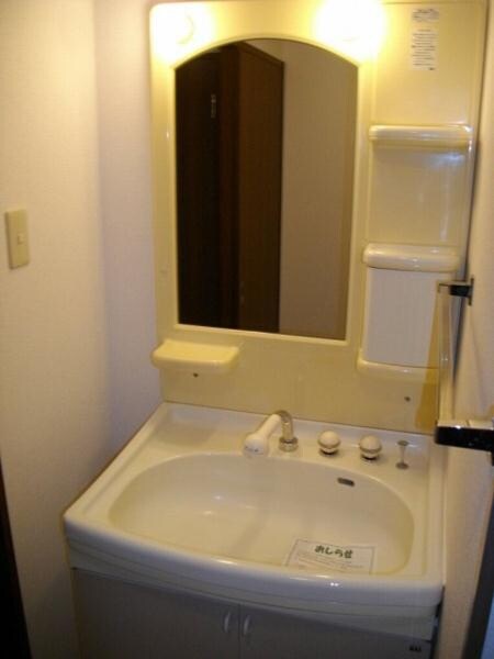 物件内観写真11　(洗面)