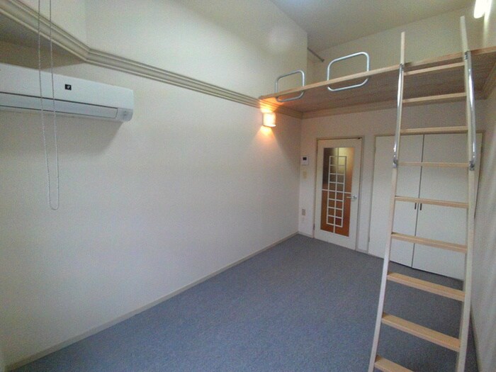 物件内観写真10　(居室)