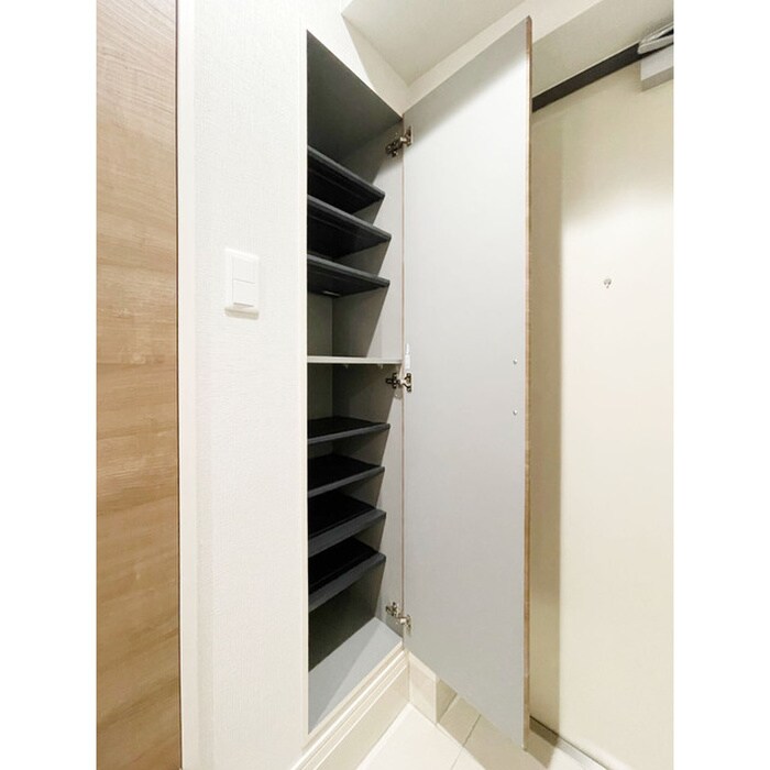 物件内観写真15　(靴箱)