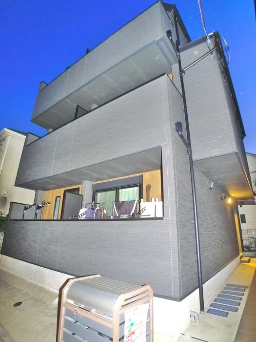 物件外観写真1　(外観写真)