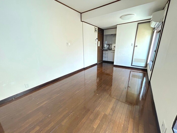 物件内観写真8　(居室)