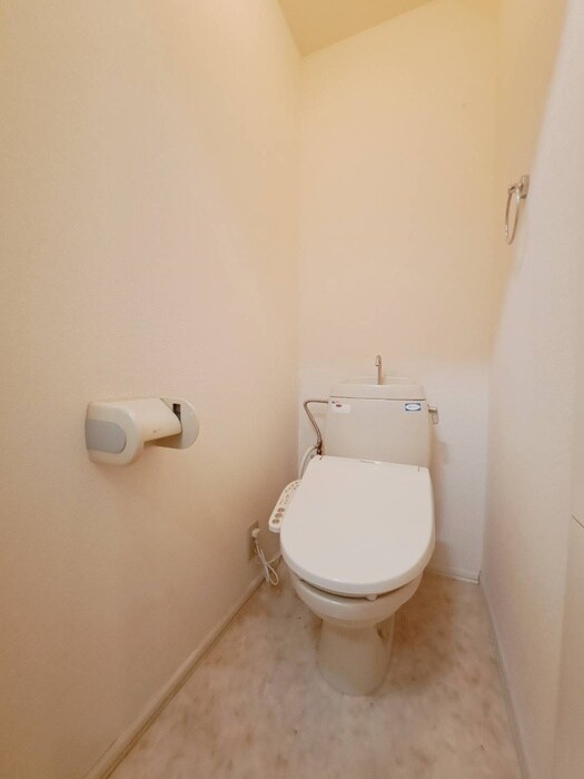 物件内観写真16　(トイレ)