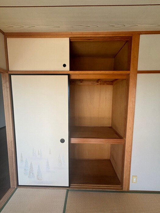 物件内観写真12　(収納)