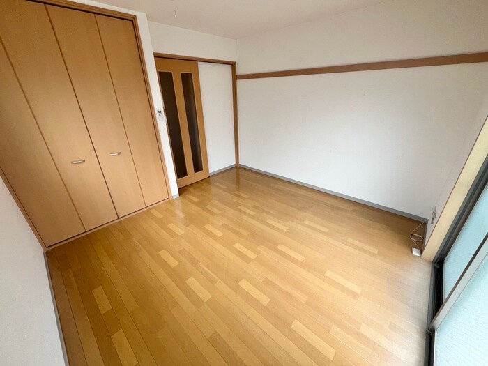 物件内観写真5　(居室)