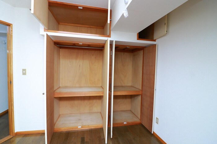 物件内観写真12　(収納)