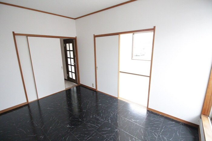 物件内観写真9　(居室)