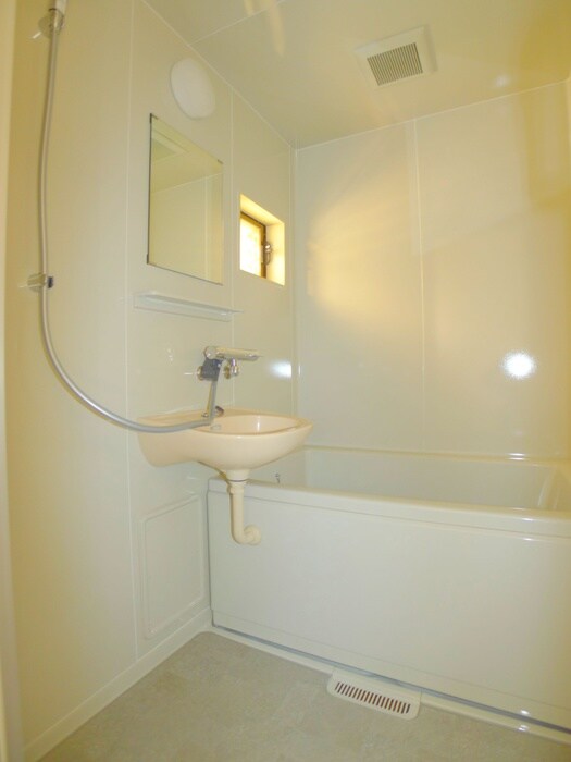 物件内観写真14　(バス／シャワールーム等)