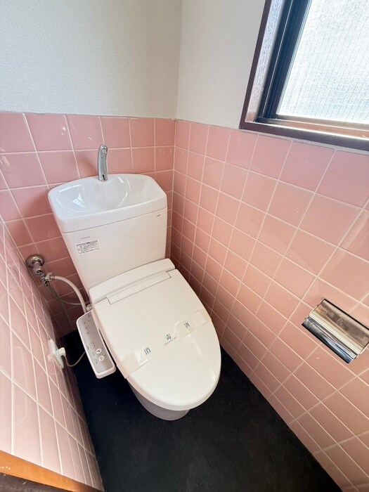 物件内観写真12　(トイレ)