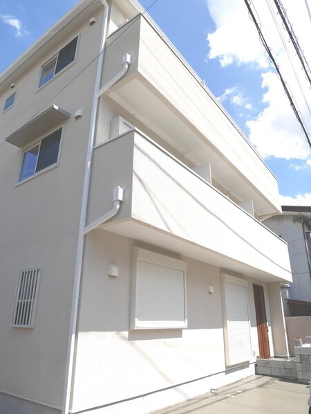 ＶＩＬＬＡ　ＳＯＬＥ外観写真