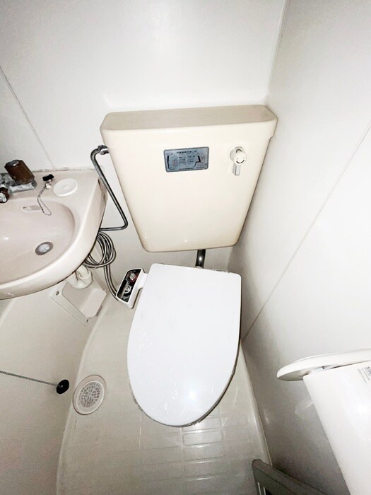 物件内観写真15　(トイレ)