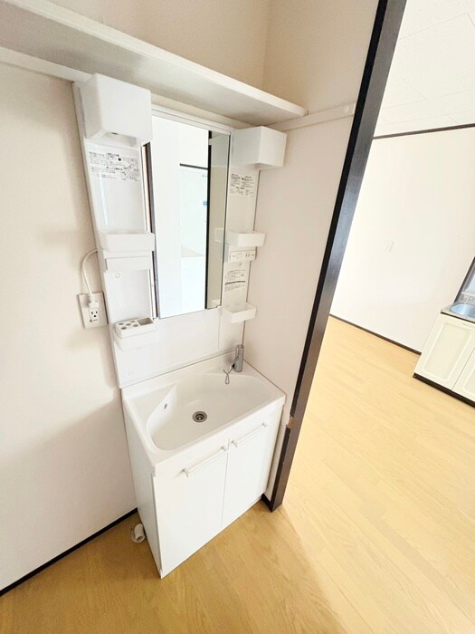 物件内観写真11　(洗面)