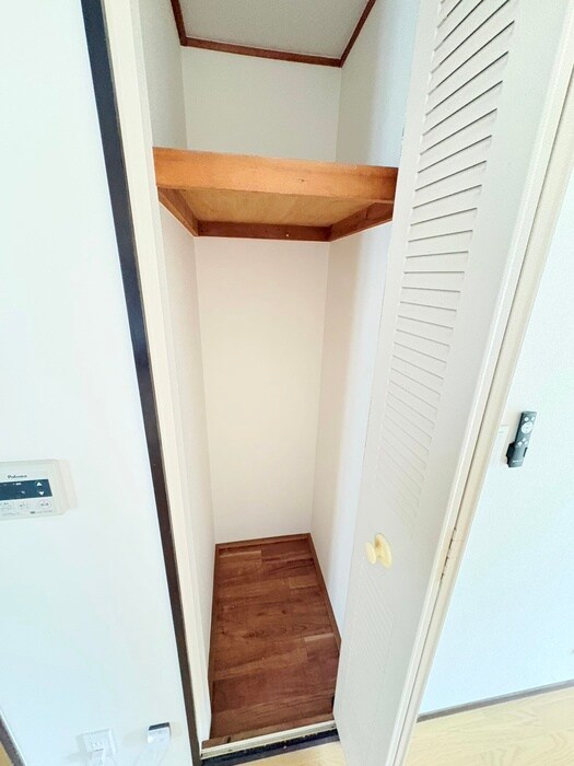 物件内観写真16　(収納)