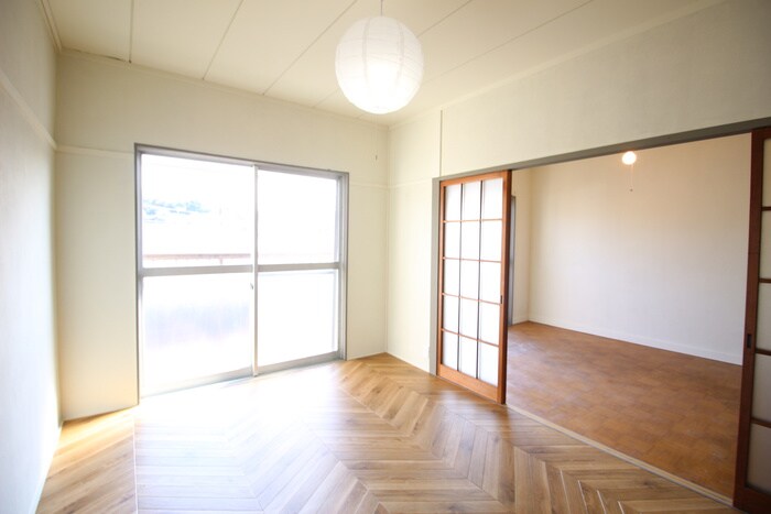 物件内観写真9　(居室)