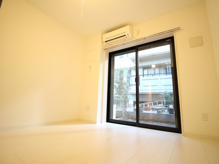 物件内観写真21　(居室)