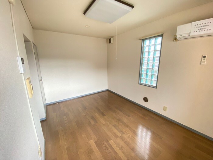 物件内観写真16　(居室)