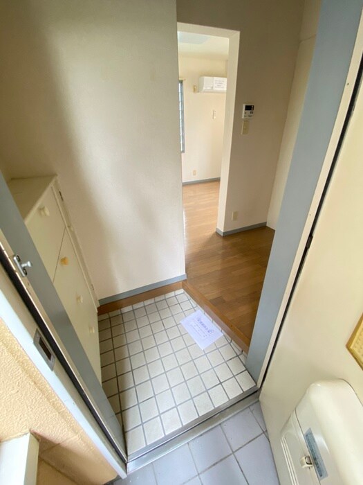 物件内観写真22　(玄関)
