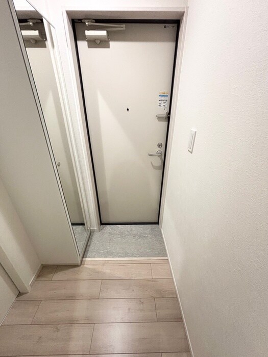 物件内観写真14　(玄関)