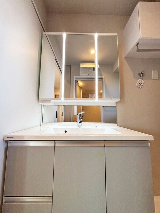 物件内観写真12　(洗面)