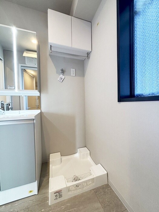 物件内観写真13　(洗濯機置場)