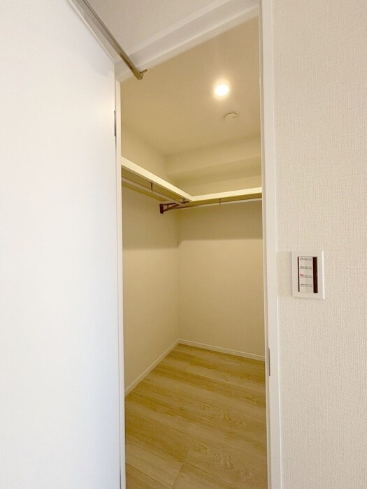 物件内観写真15　(収納)