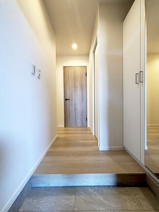 物件内観写真20　(玄関)