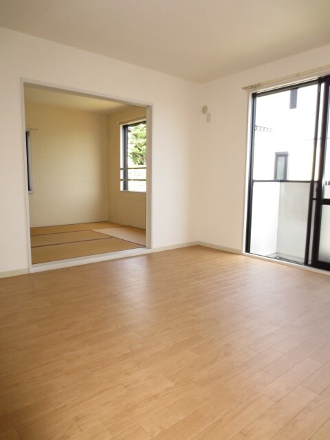 物件内観写真7　(居室)