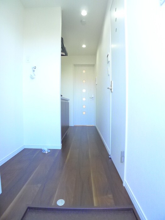 物件内観写真11　(玄関)