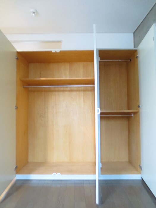 物件内観写真10　(収納)