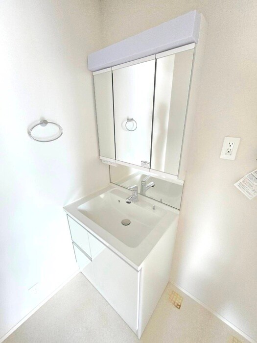 物件内観写真13　(洗面)